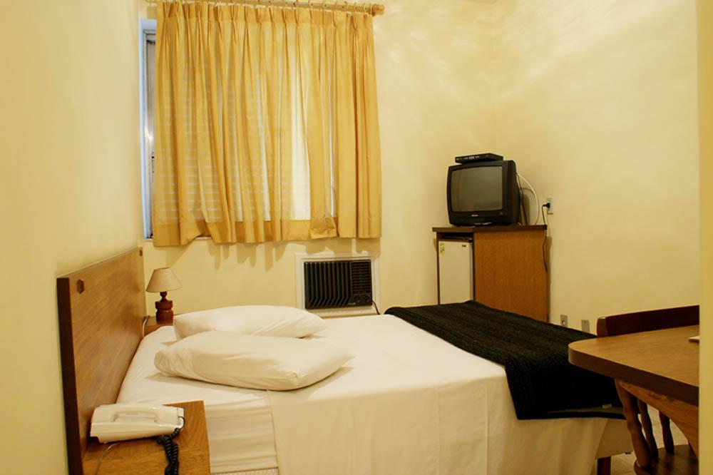 Antico Plaza Hotel 陶巴特 外观 照片